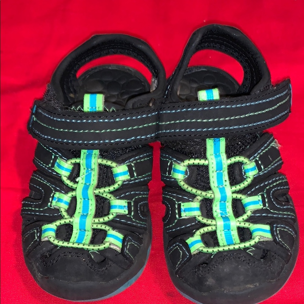 Wonder Nation Sporty Black and Green Sandals